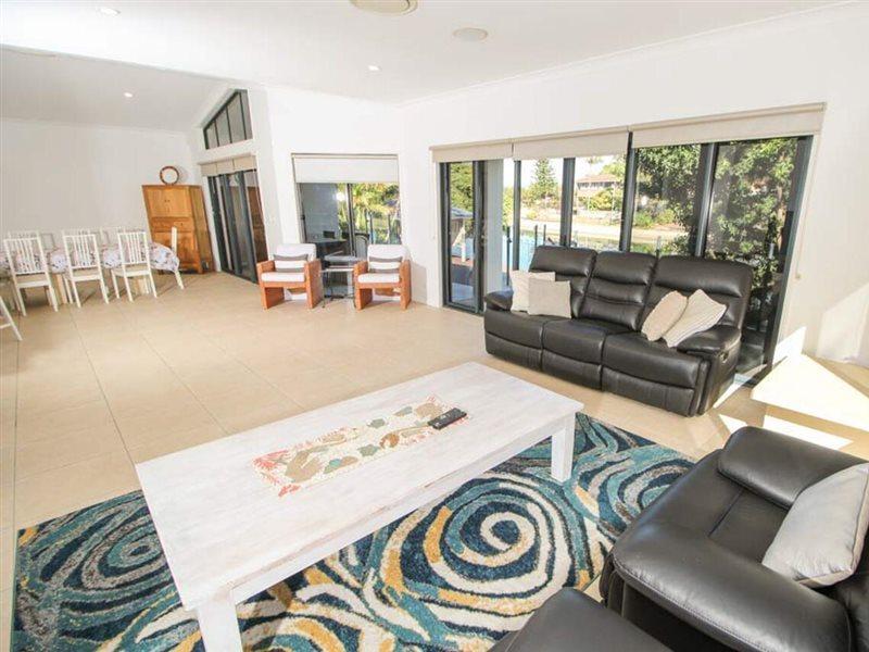 Maureen Waterfront Beach House Broadbeach Waters Eksteriør bilde