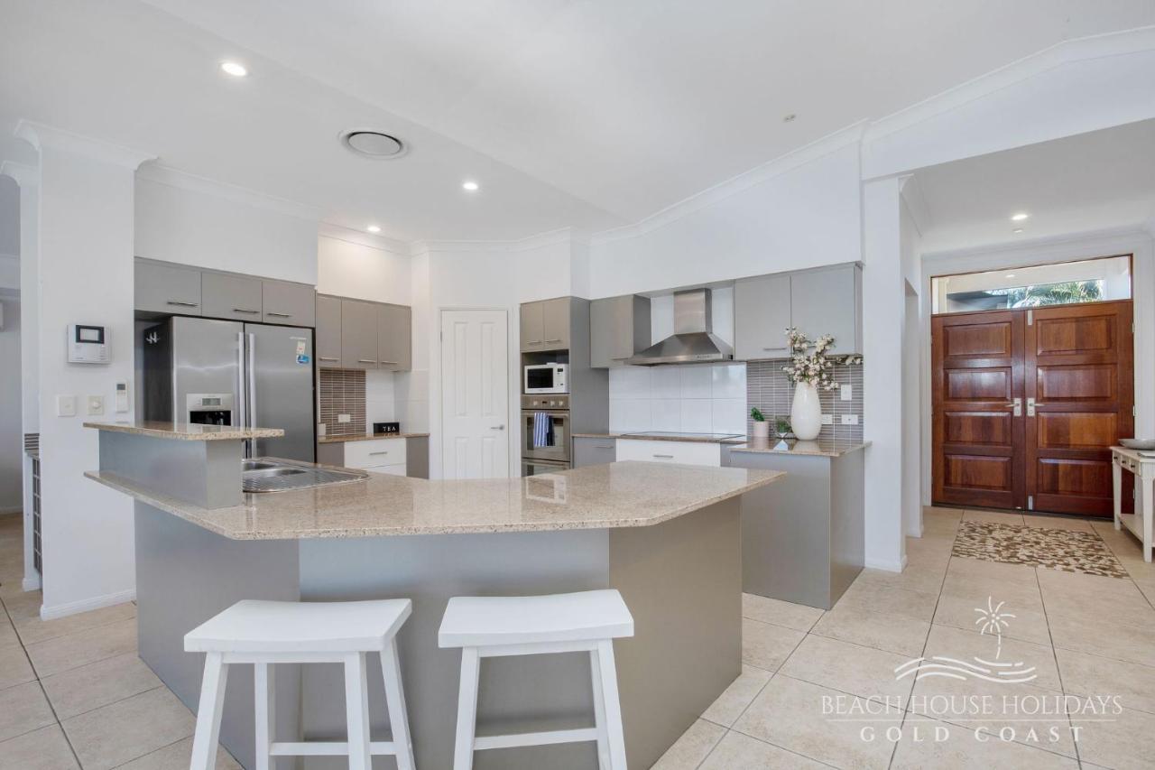 Maureen Waterfront Beach House Broadbeach Waters Eksteriør bilde