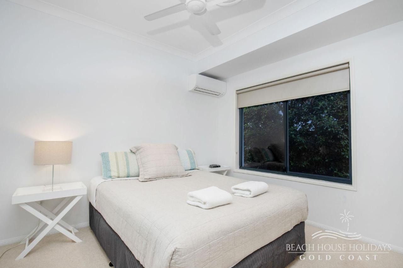 Maureen Waterfront Beach House Broadbeach Waters Eksteriør bilde